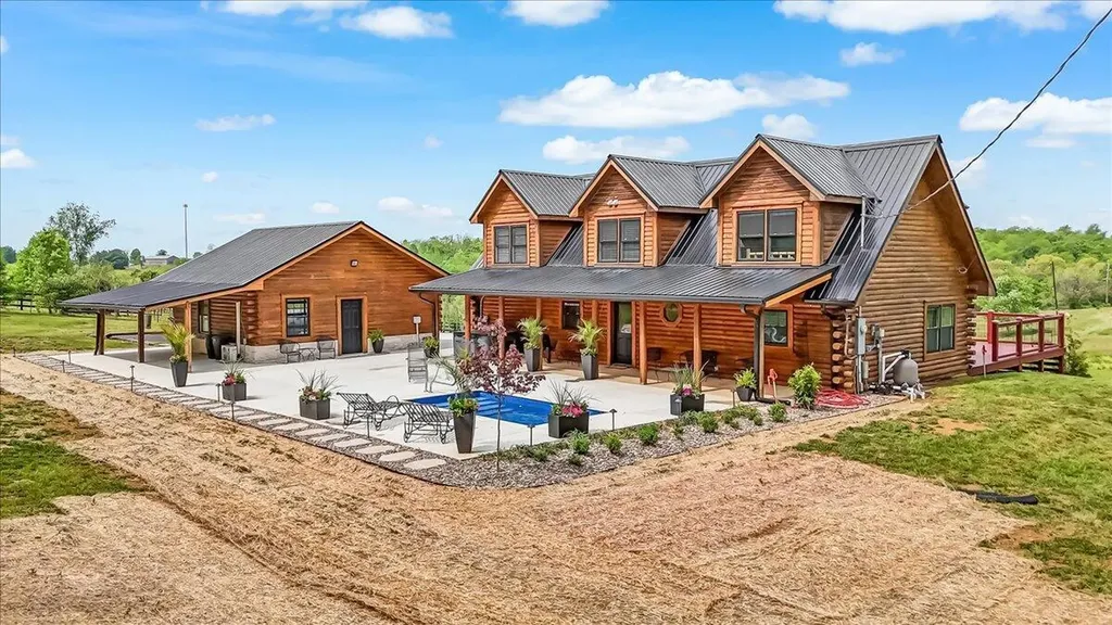 270 Sellers Mill Road Versailles KY 40383