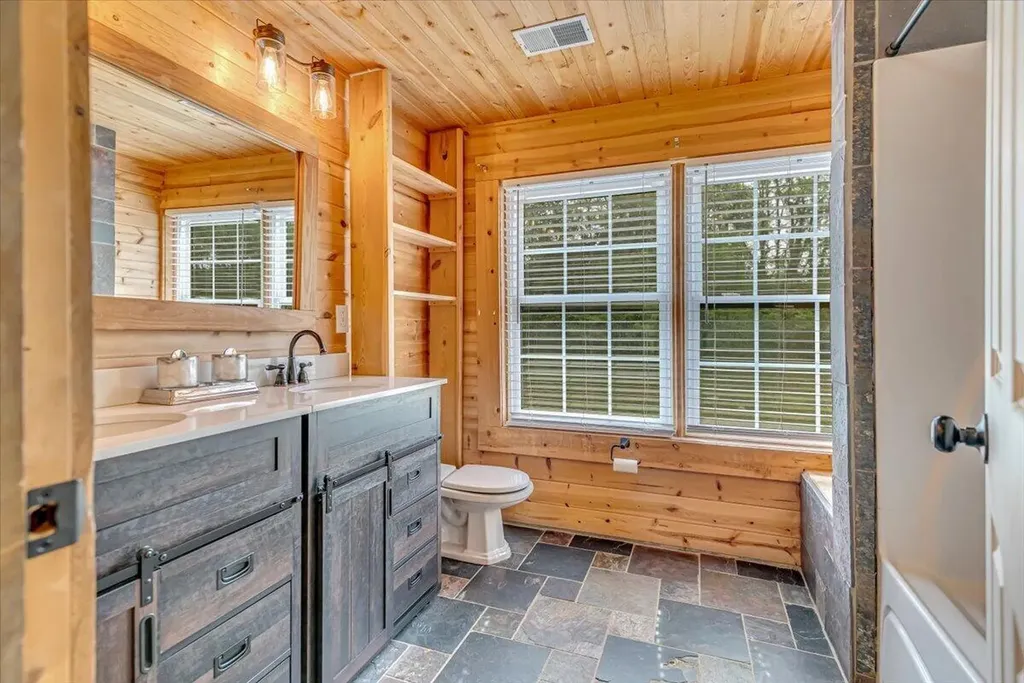 270 Sellers Mill Road Versailles KY 40383