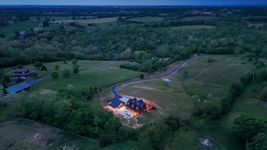 270 Sellers Mill Road Versailles KY 40383