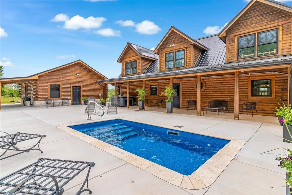 270 Sellers Mill Road Versailles KY 40383