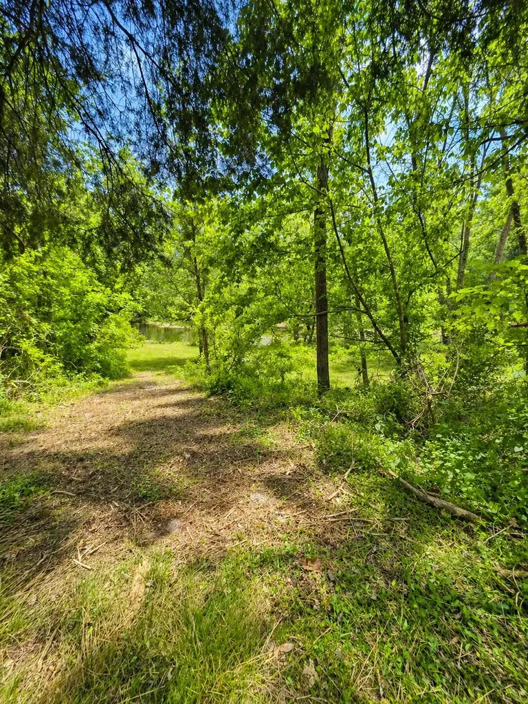 Lot 2924 Glensboro Road Lawrenceburg KY 40342