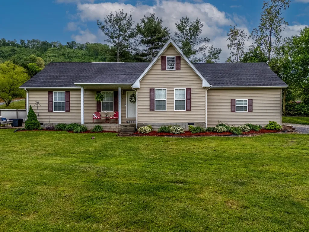 80 Farris Branch Road Wallingford KY 41093