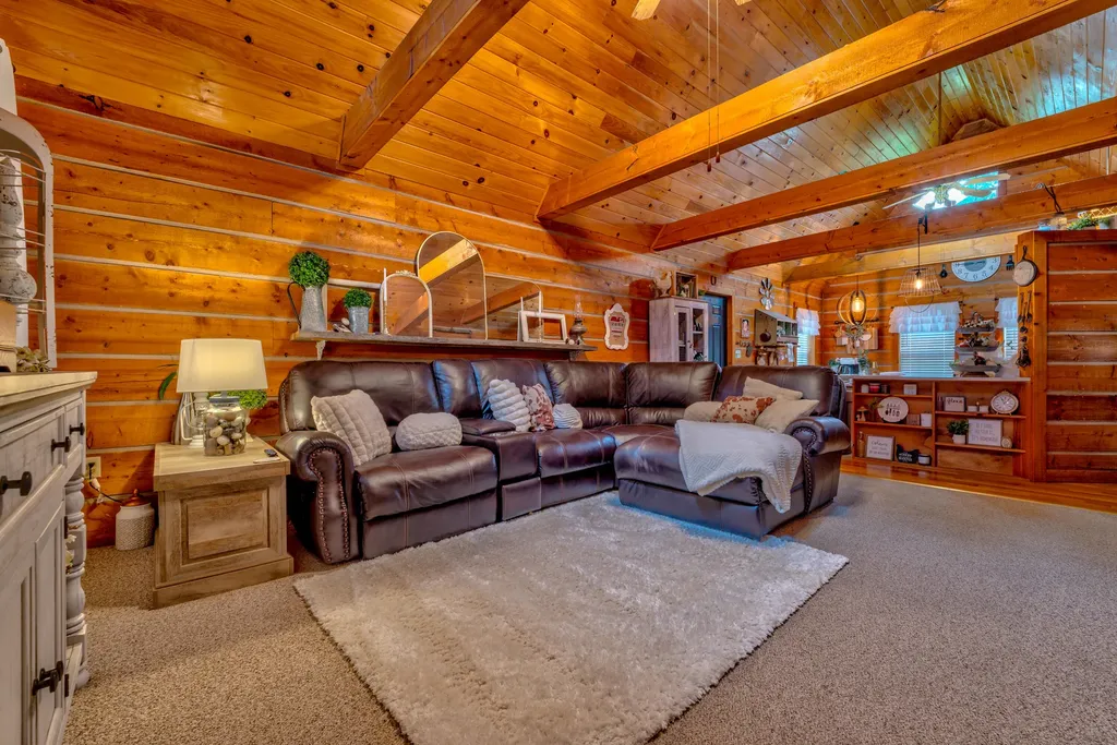 80 Farris Branch Road Wallingford KY 41093