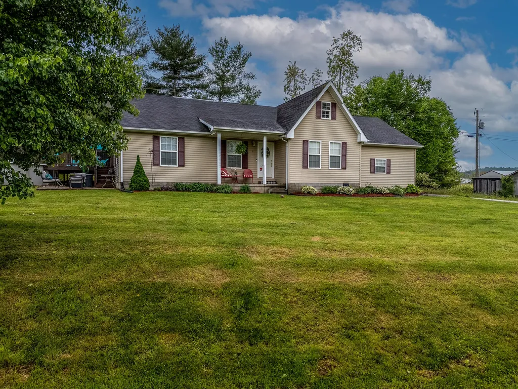 80 Farris Branch Road Wallingford KY 41093