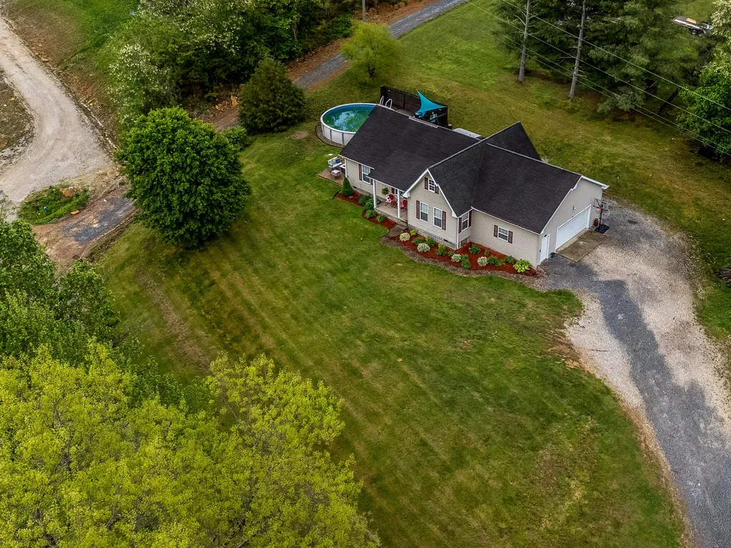 80 Farris Branch Road Wallingford KY 41093