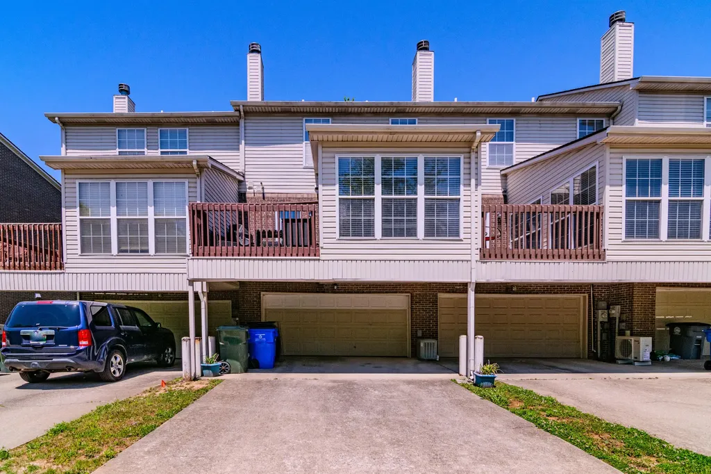 832 Vermillion Peak Pass Lexington KY 40515