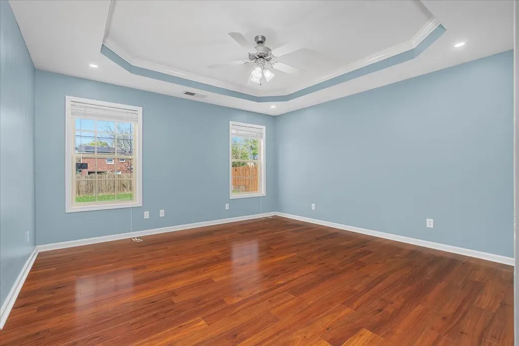 285 Gleneagles Way Versailles KY 40383