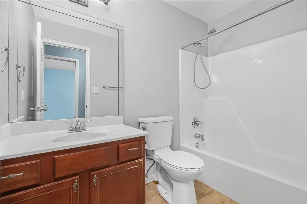 285 Gleneagles Way Versailles KY 40383