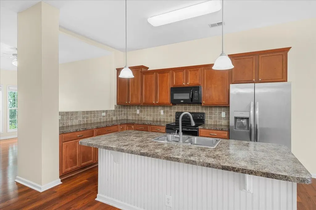 285 Gleneagles Way Versailles KY 40383