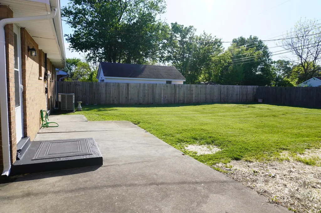 468 Peachtree Road Lexington KY 40509