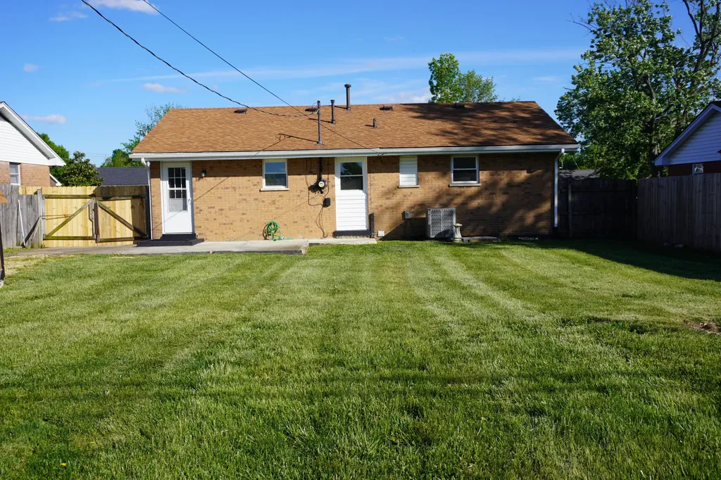 468 Peachtree Road Lexington KY 40509