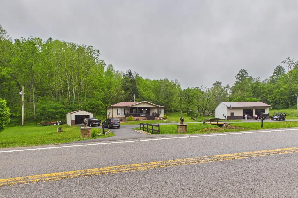 10007 Us-421 Mckee KY 40447