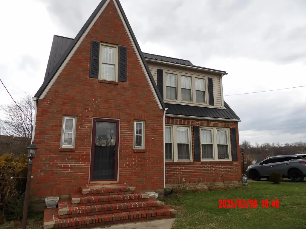 477 Main Street West Liberty KY 41472