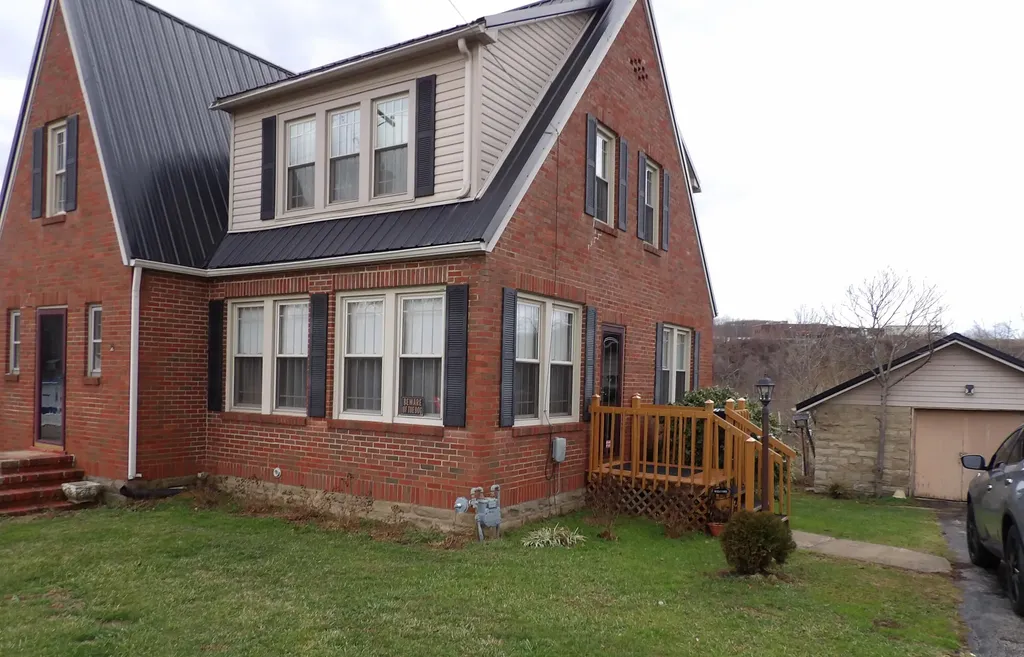 477 Main Street West Liberty KY 41472