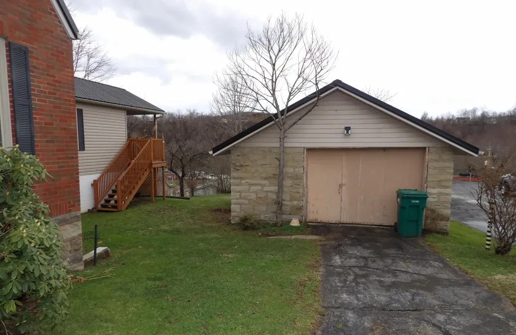 477 Main Street West Liberty KY 41472