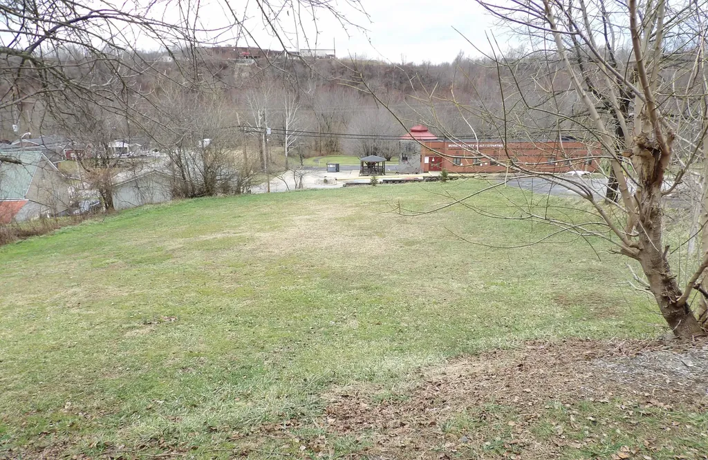 477 Main Street West Liberty KY 41472