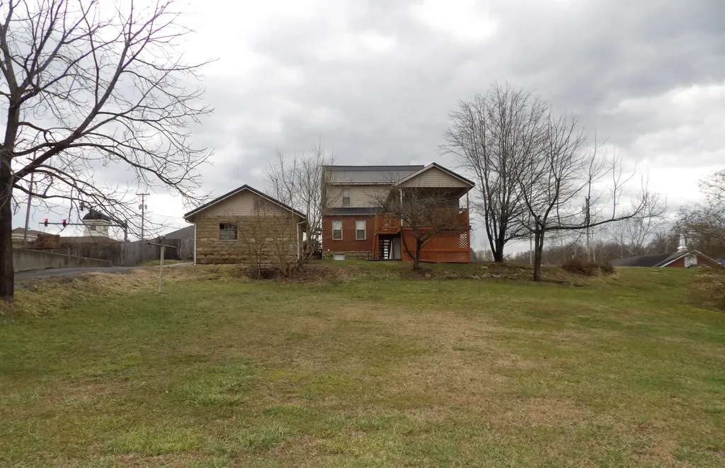 477 Main Street West Liberty KY 41472