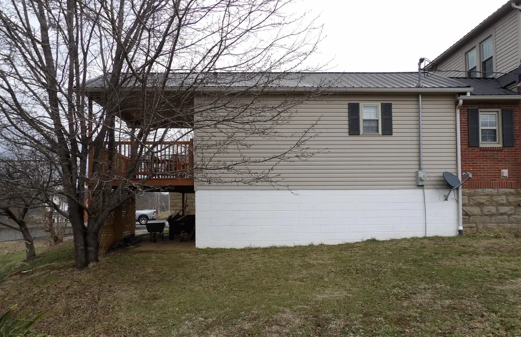 477 Main Street West Liberty KY 41472