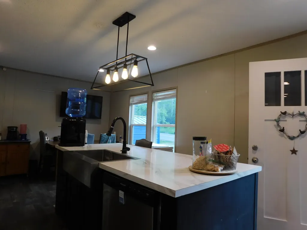 3587 Ky-219 Wallins KY 40873
