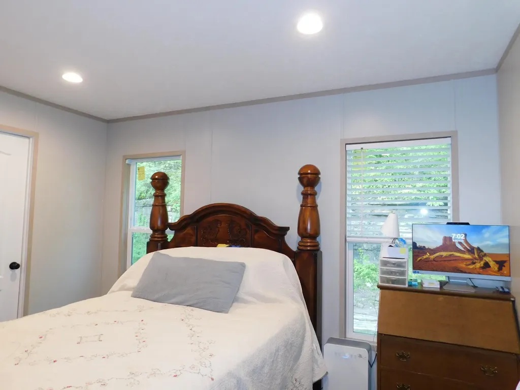 3587 Ky-219 Wallins KY 40873