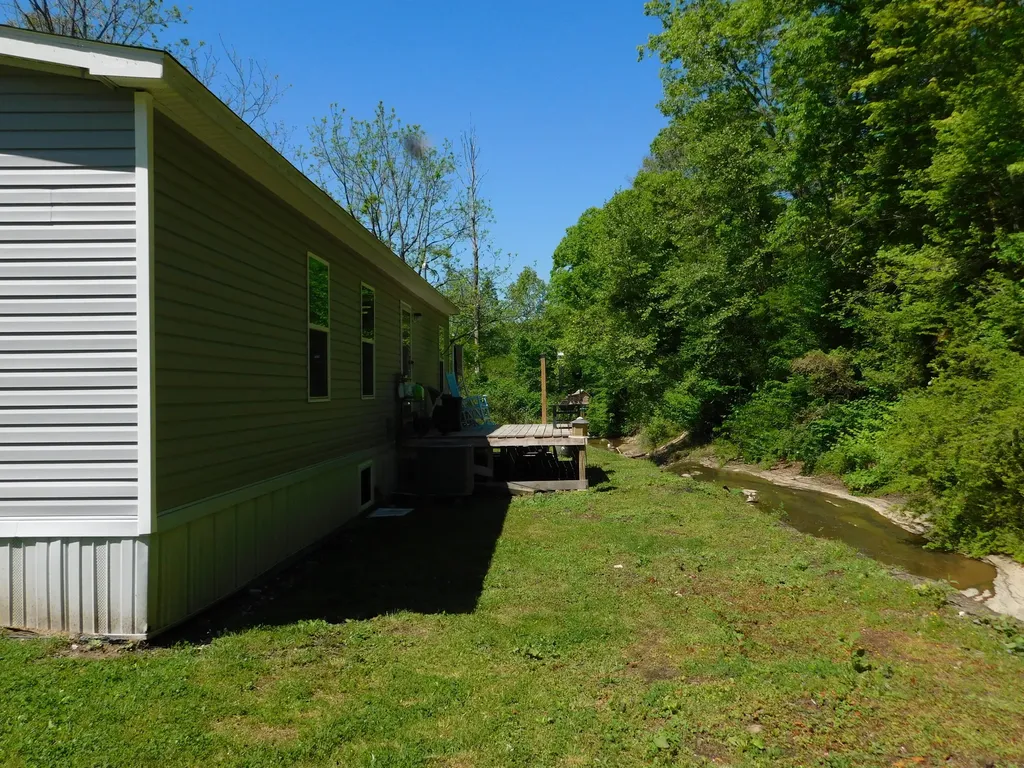 3587 Ky-219 Wallins KY 40873