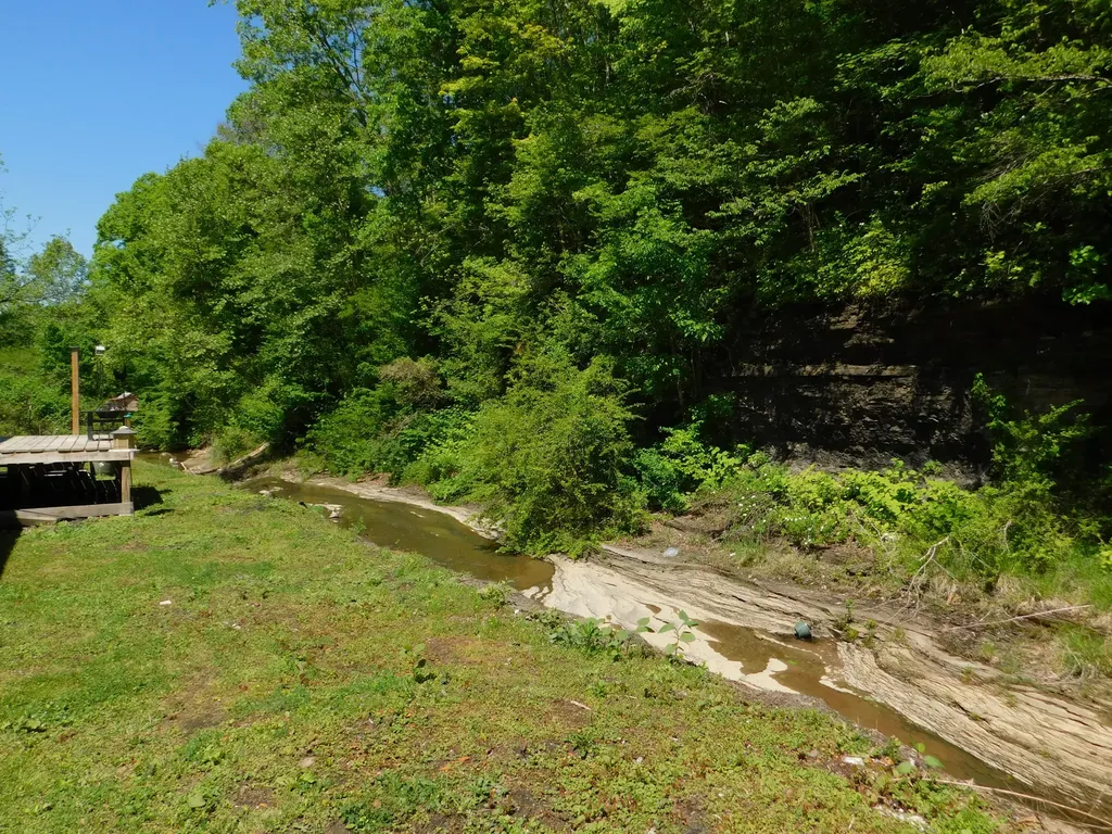 3587 Ky-219 Wallins KY 40873