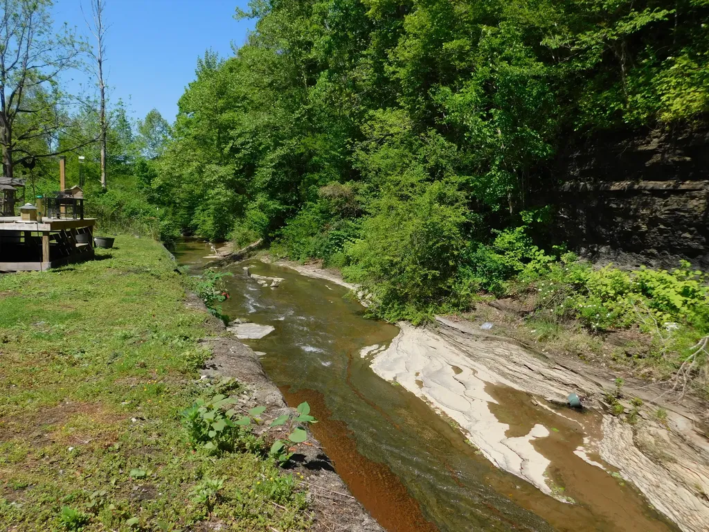 3587 Ky-219 Wallins KY 40873