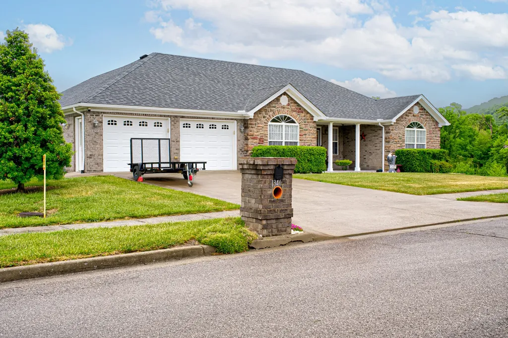 1340 Diana Drive Berea KY 40403
