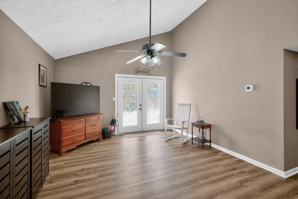 1039 River Bend Road Frankfort KY 40601