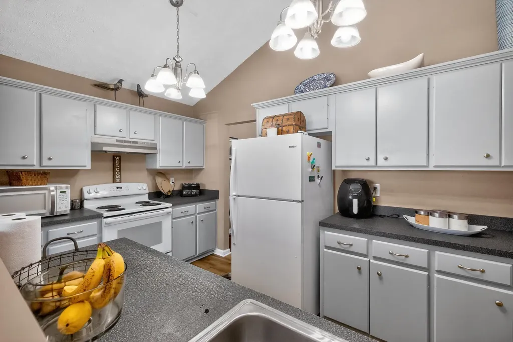 1039 River Bend Road Frankfort KY 40601