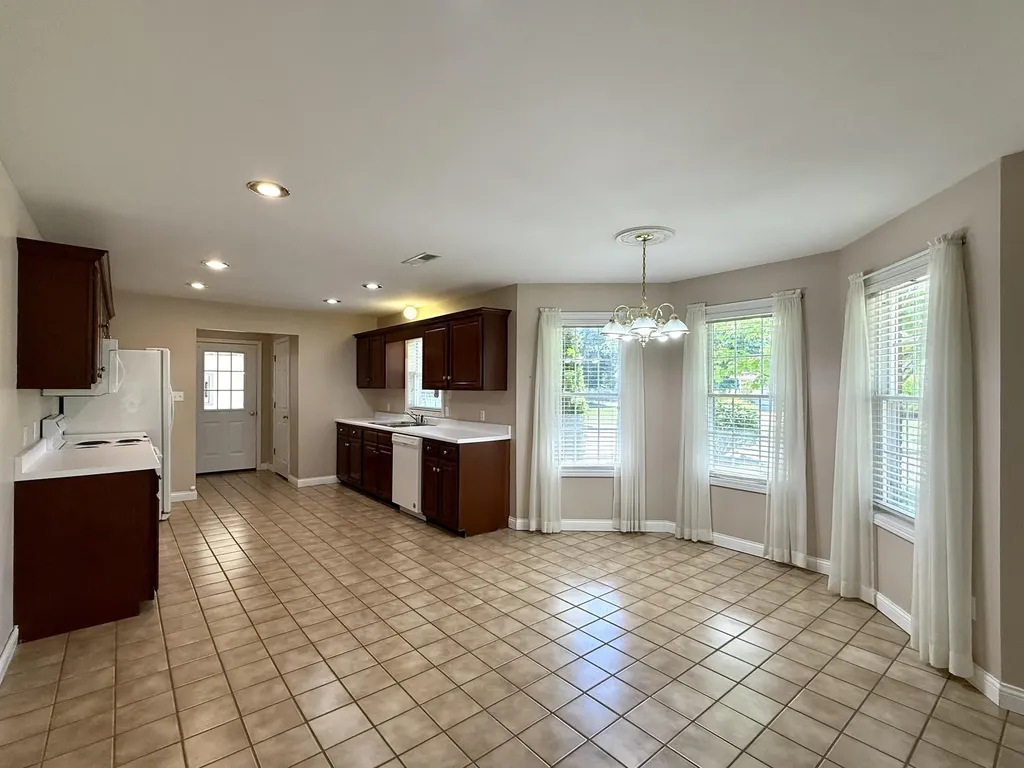 205 Chestnut Oak Drive Somerset KY 42503
