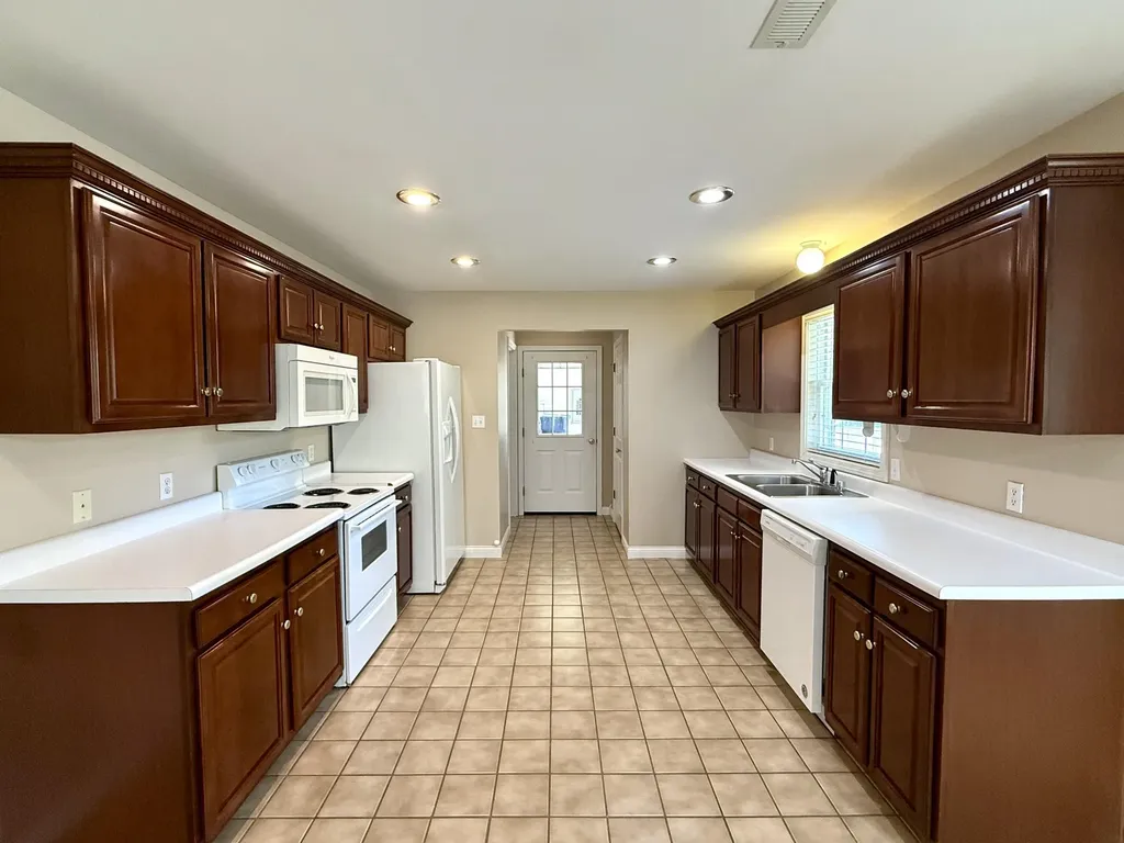 205 Chestnut Oak Drive Somerset KY 42503