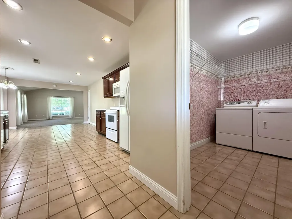 205 Chestnut Oak Drive Somerset KY 42503
