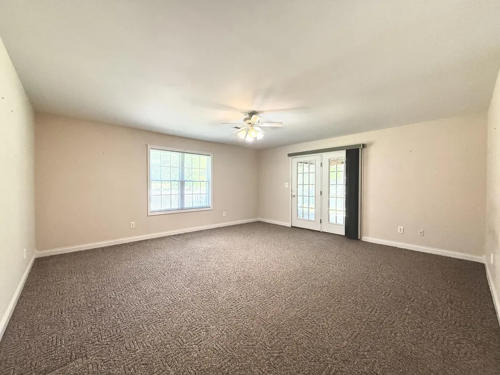 205 Chestnut Oak Drive Somerset KY 42503