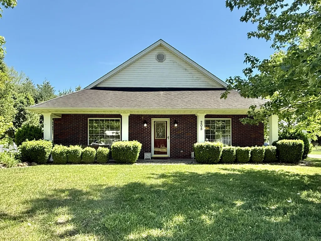 205 Chestnut Oak Drive Somerset KY 42503