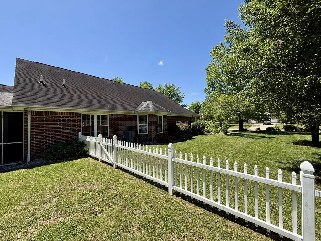 205 Chestnut Oak Drive Somerset KY 42503