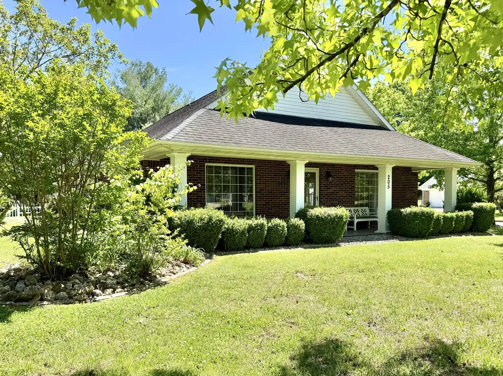 205 Chestnut Oak Drive Somerset KY 42503