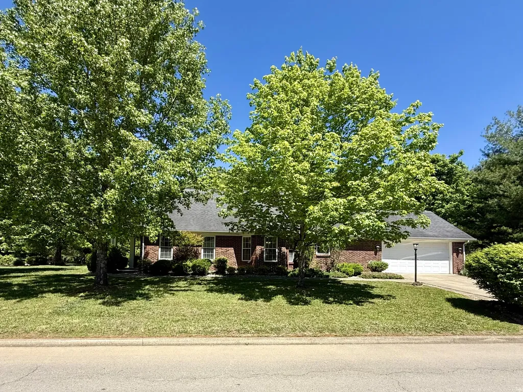 205 Chestnut Oak Drive Somerset KY 42503