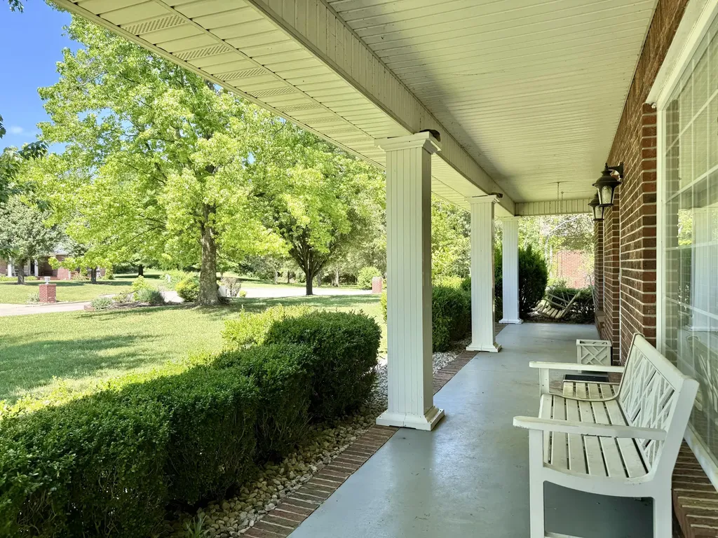 205 Chestnut Oak Drive Somerset KY 42503