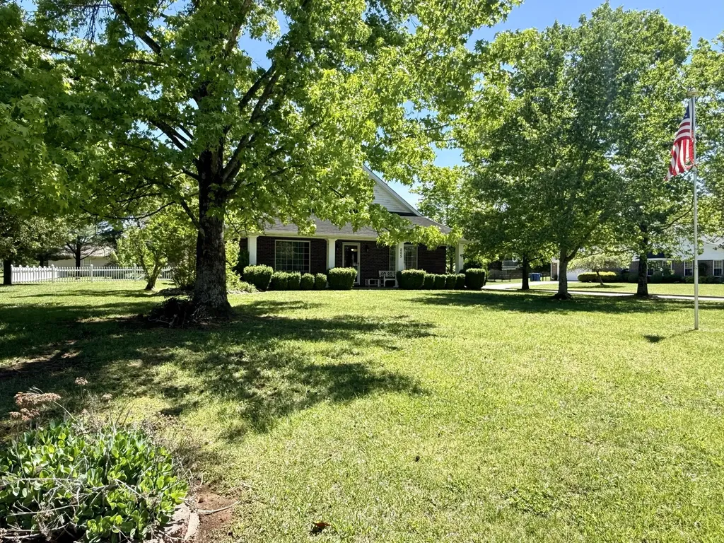 205 Chestnut Oak Drive Somerset KY 42503