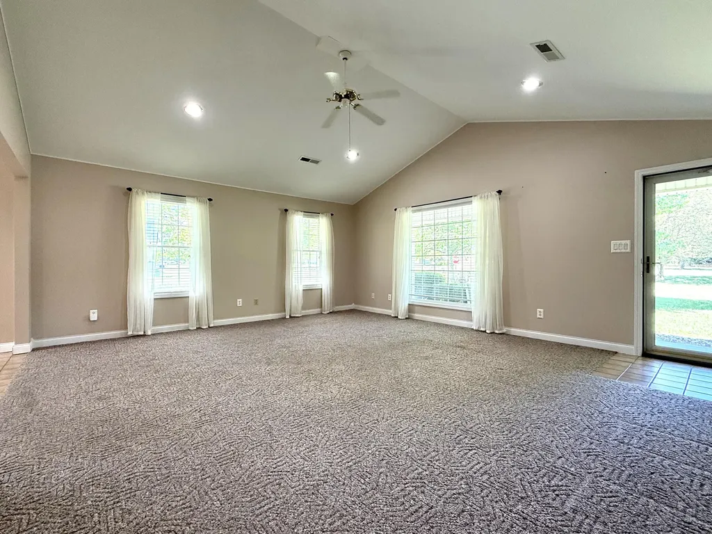 205 Chestnut Oak Drive Somerset KY 42503