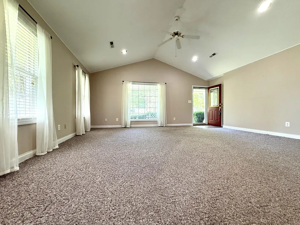 205 Chestnut Oak Drive Somerset KY 42503