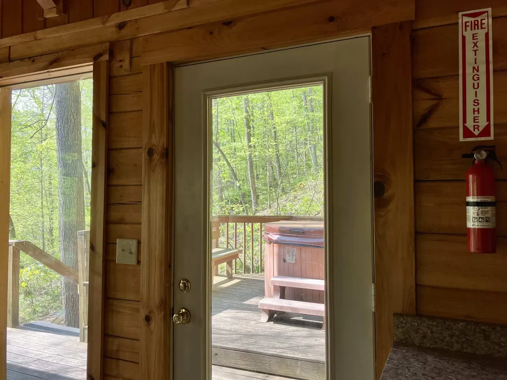 127 Getaways Road Stanton KY 40380
