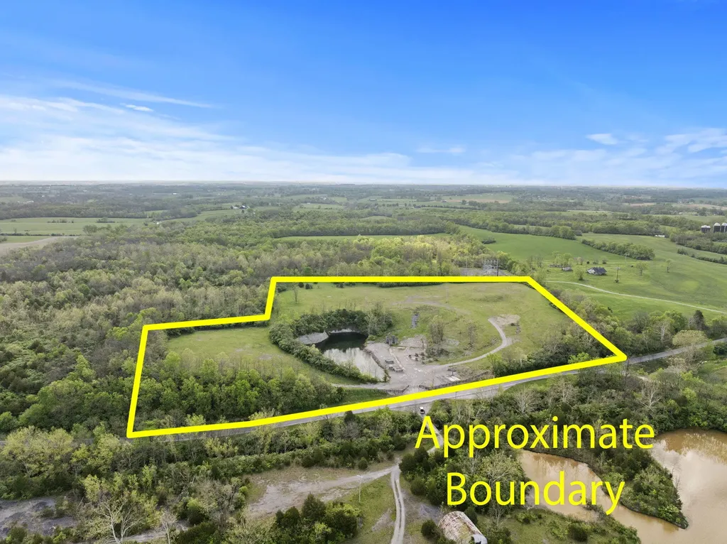 1514 Russell Cave Road Paris KY 40361