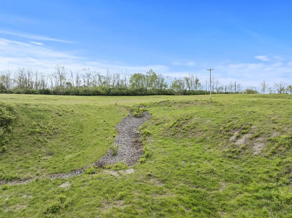 1514 Russell Cave Road Paris KY 40361