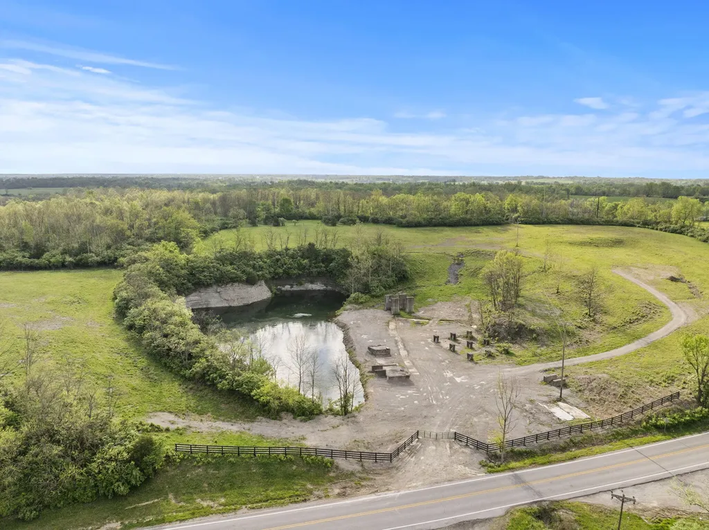 1514 Russell Cave Road Paris KY 40361