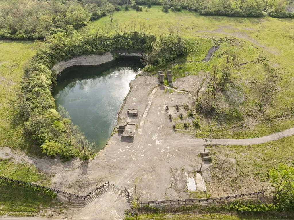1514 Russell Cave Road Paris KY 40361