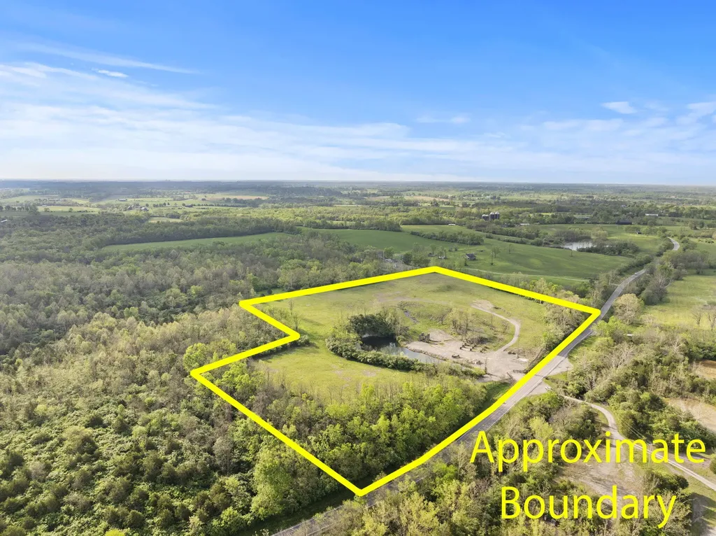 1514 Russell Cave Road Paris KY 40361