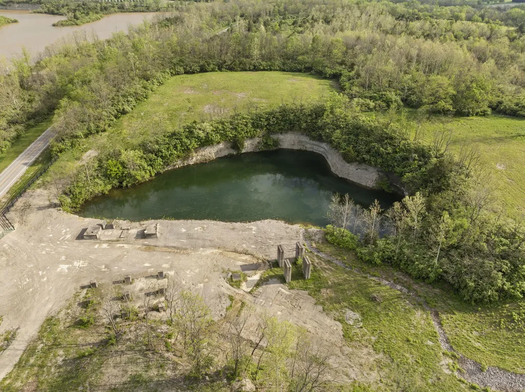 1514 Russell Cave Road Paris KY 40361