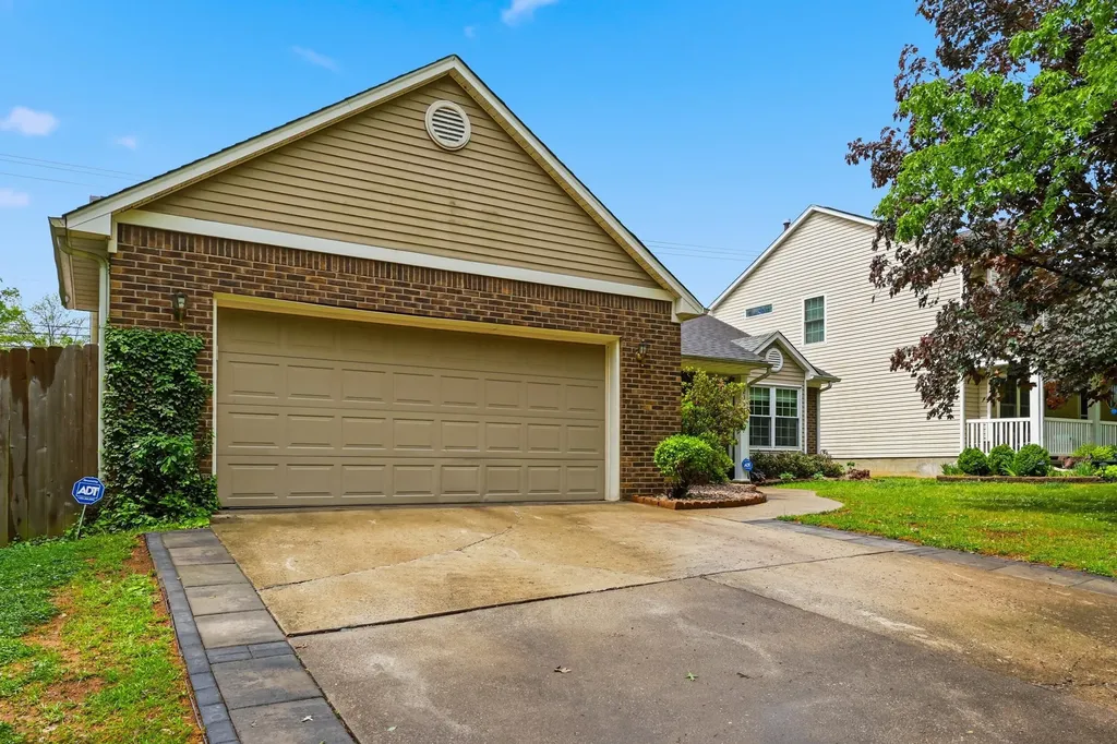 2186 Stonewood Lane Lexington KY 40509